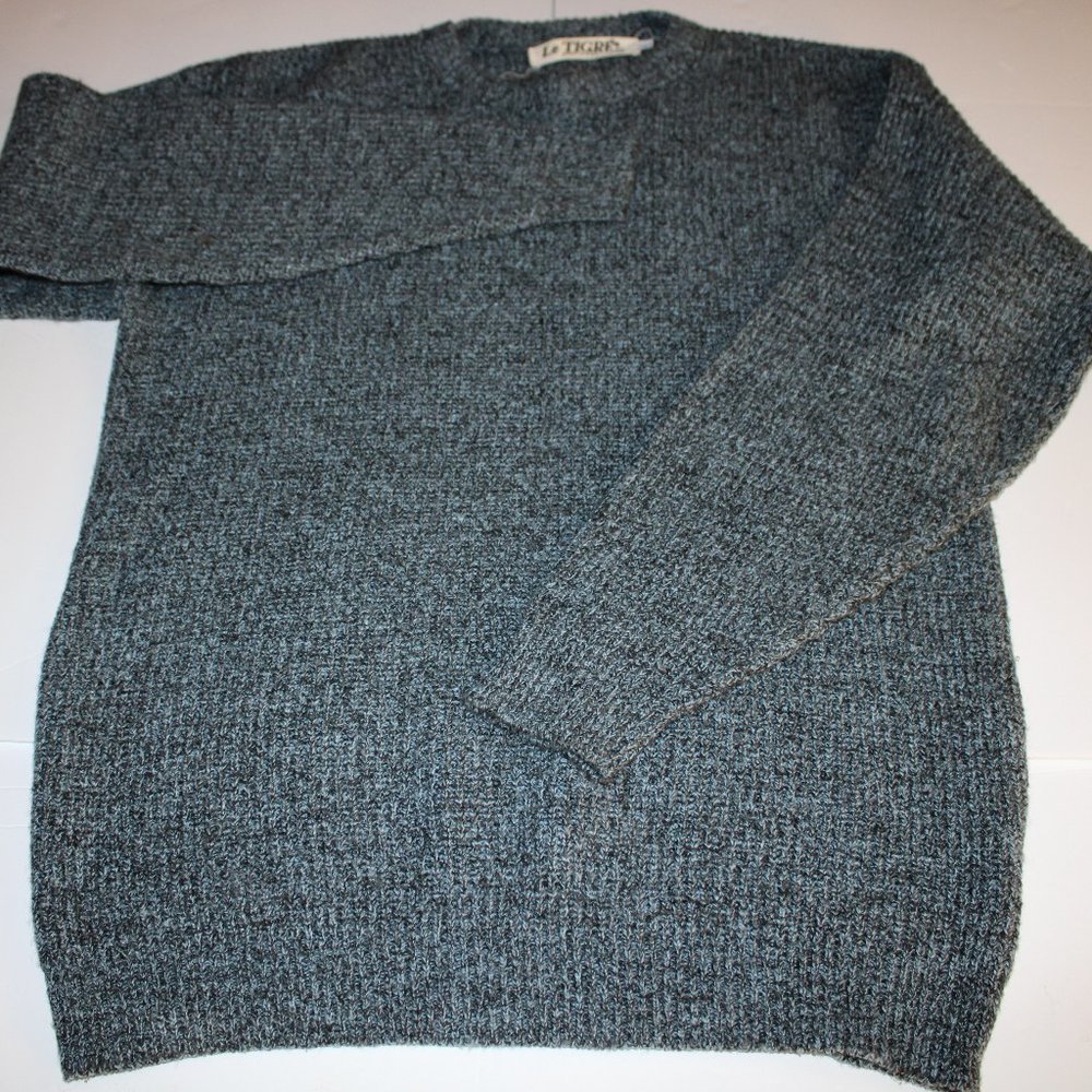 VTG LeTigre Mens acrylic sweater made in the USA LARGE